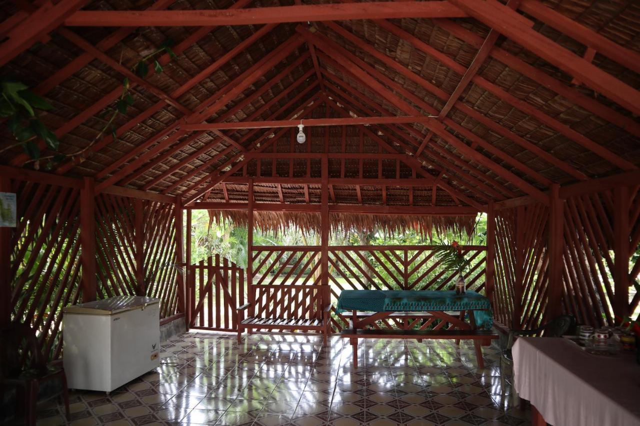 The Hidden Lodge Люганвиль Экстерьер фото